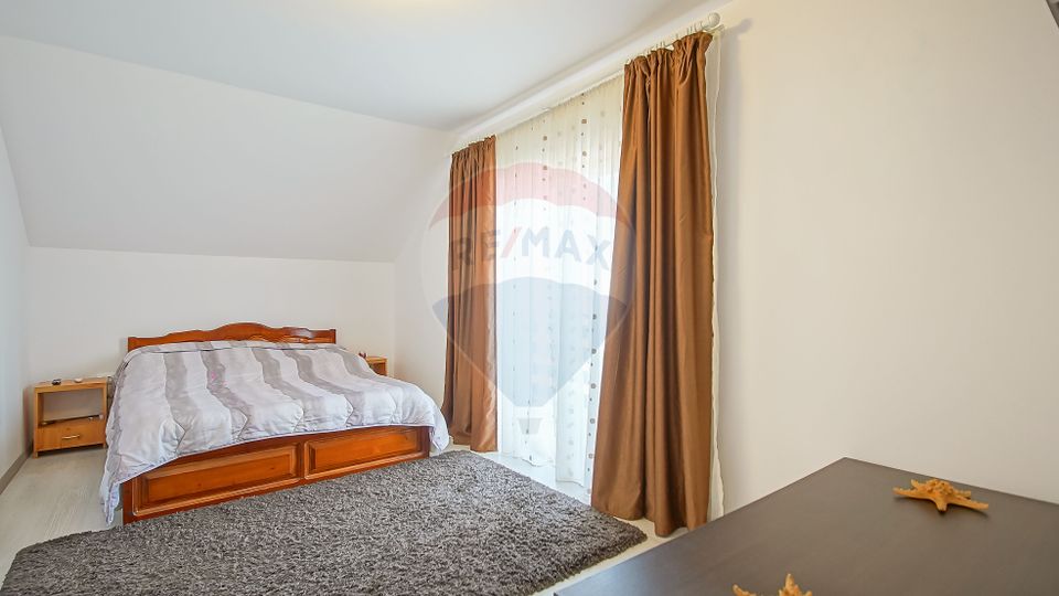 Comision zero, casa individuala + cabana A frame in Bod, la intrare