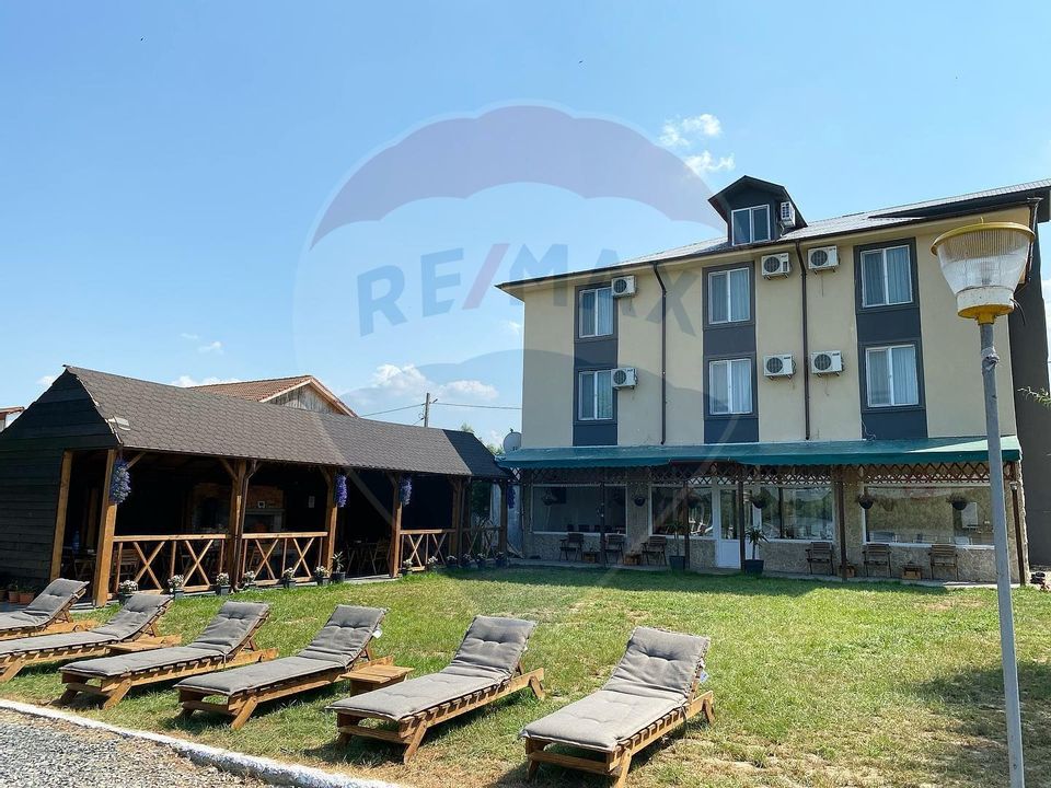 13 room Hotel / Pension for sale