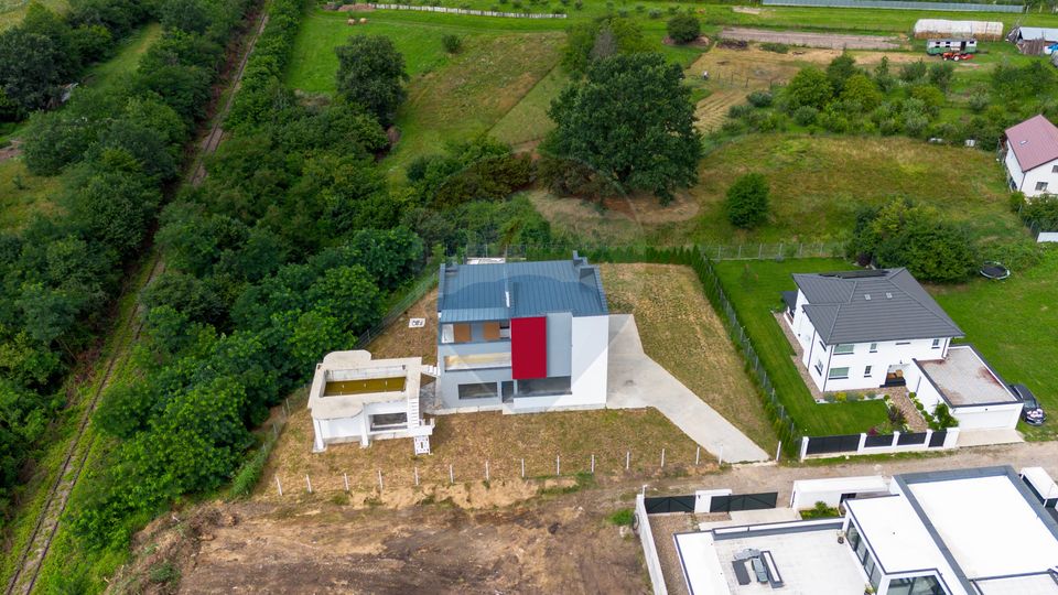 5 room House / Villa for sale