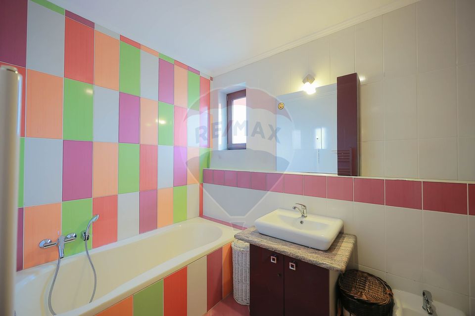 Casă 5 camere cu garaj, 230 mp utili, teren 503 mp, Nufărul, Oradea