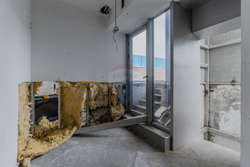 Cladire de 902 mp utili de vânzare, zona Grivitei - DN 13, COMISION 0