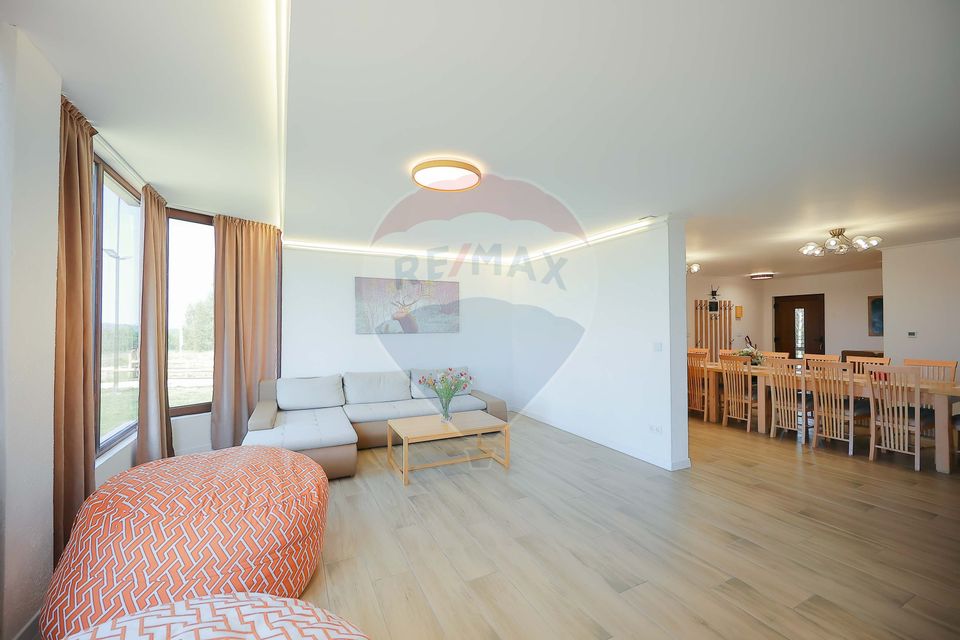 Pensiune de Vânzare cu 8 dormitoare, Rișca, Jud. Cluj