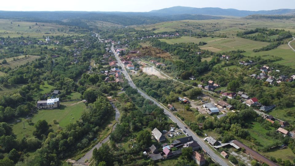 Teren 10.000 mp Calatele – Apuseni, langa rau, ideal investie turism