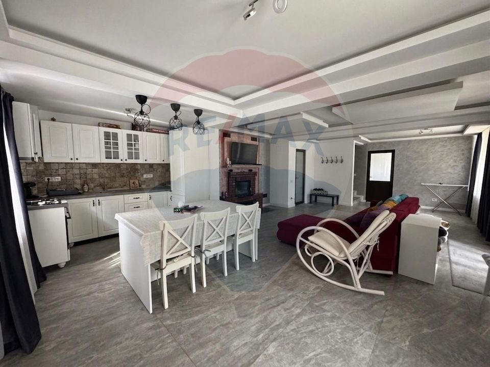 6 room House / Villa for sale