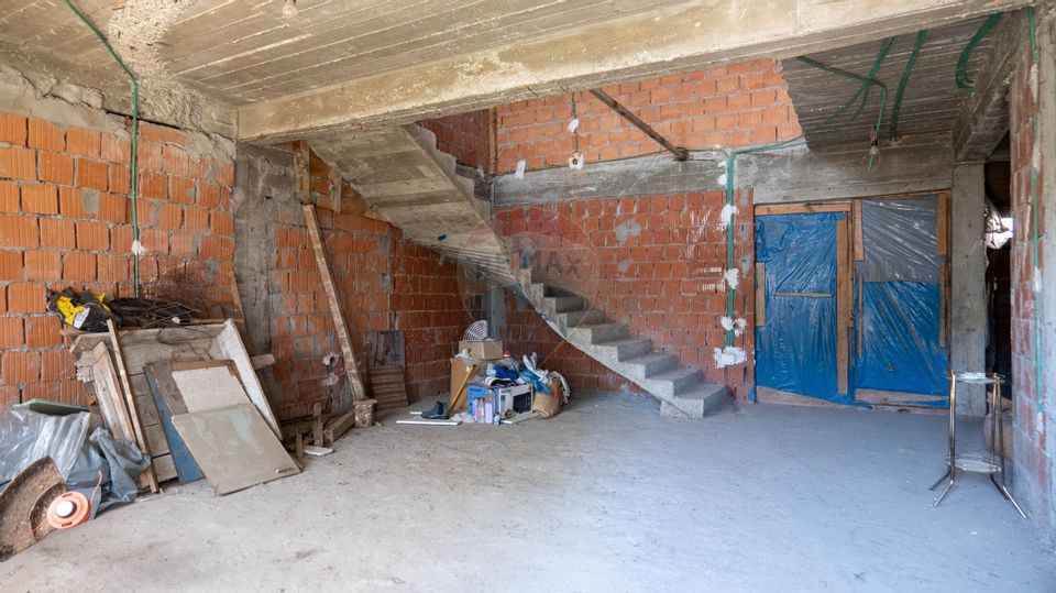 5 room House / Villa for sale, Central area