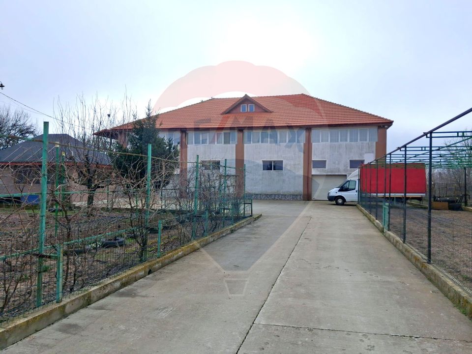 Hală producție depozitare spațiu rezidențial | Teren 4586 mp