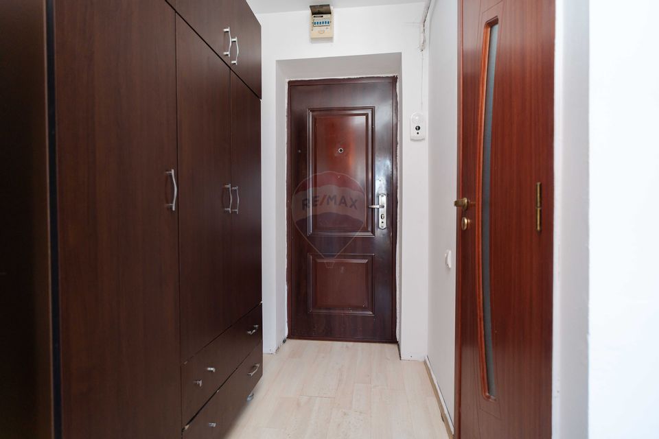 Apartament de  Vânzare 2 camere, 35mp Kaufland Nicolina - 0% Comision