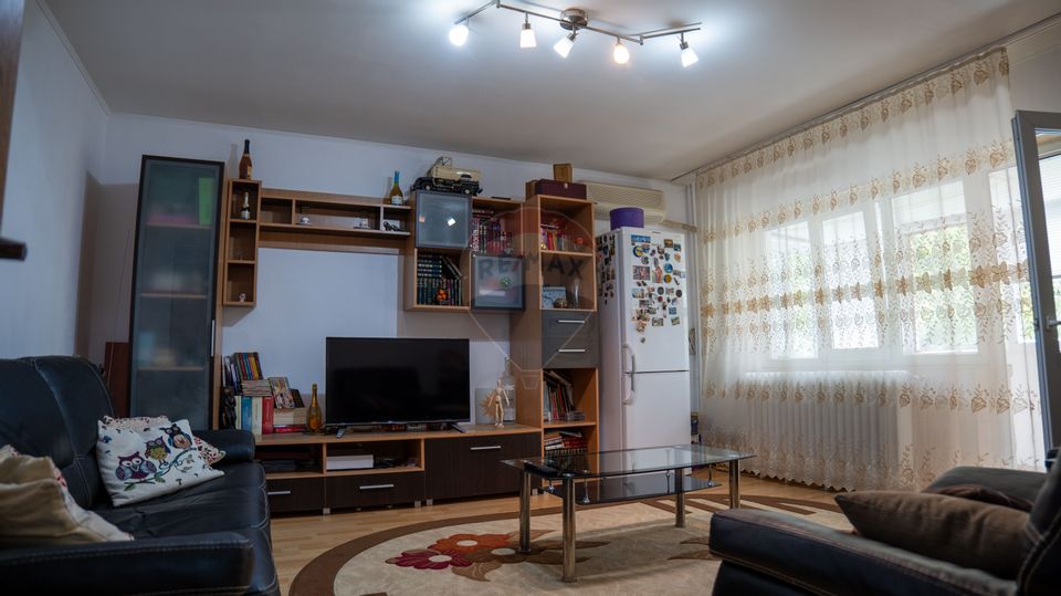 Oferta - vanzare apartament 2 camere stradal, cu centrala, Baicului