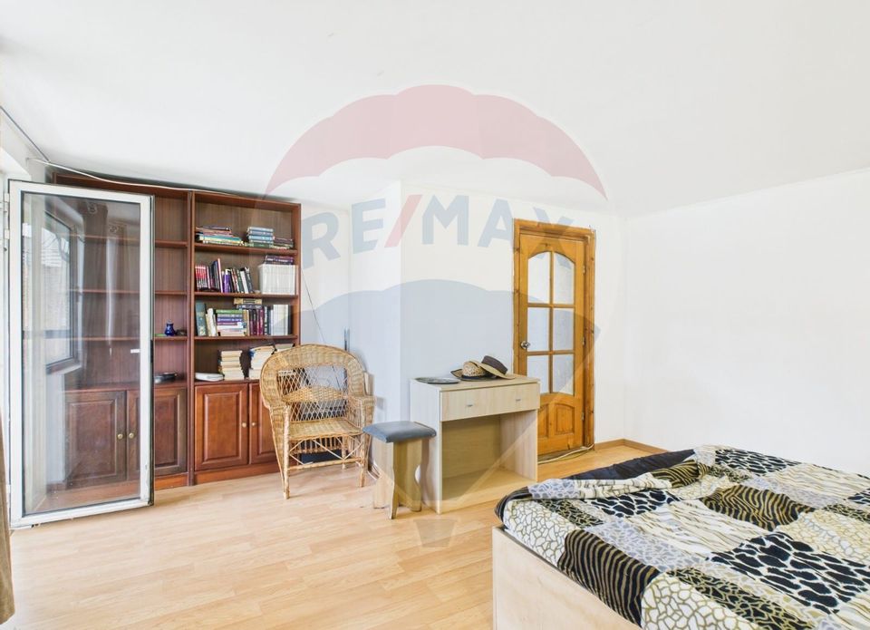 5 room House / Villa for sale