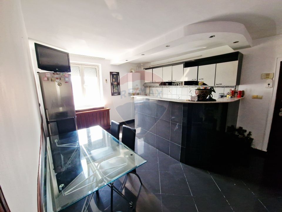 3 room Apartment for sale, Calea Romanului area