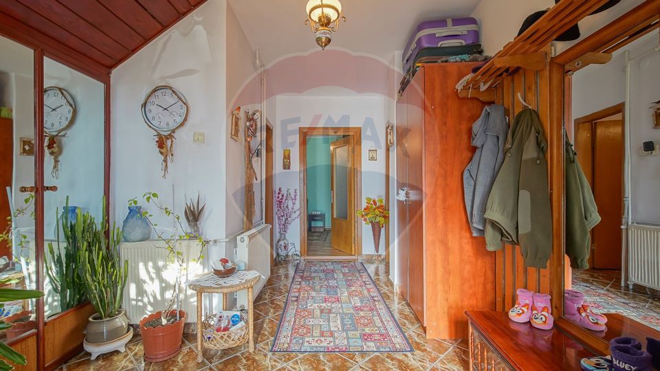 5 room House / Villa for sale, Darste area