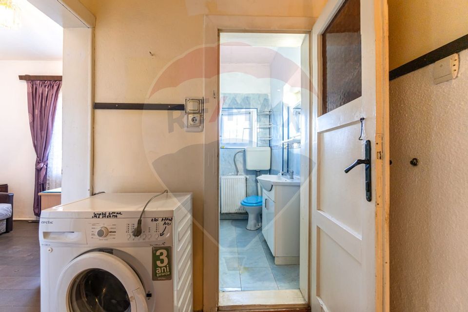 Casă "insiruita" 3 camere D+P+1+ pod/  str Forjei  - Brasov