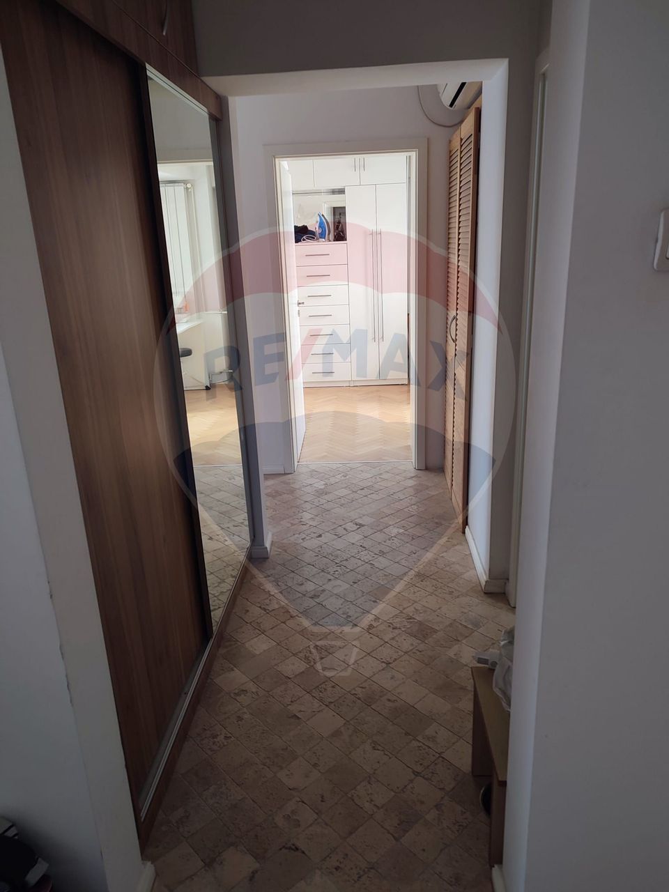 De inchiriat | Apartament 4 camere | Unirii | Fantani | Ultracentral