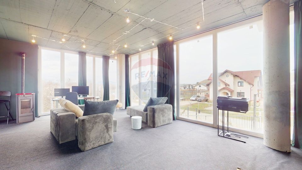 70sq.m Commercial Space for rent