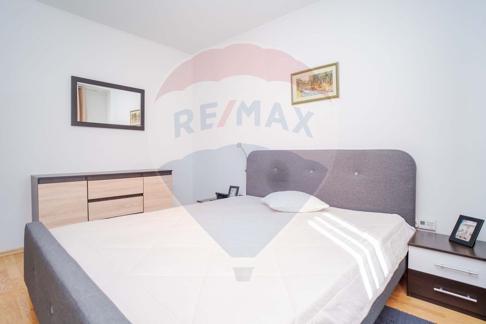 Casă / Vilă cu 5 camere de vânzare în zona Central