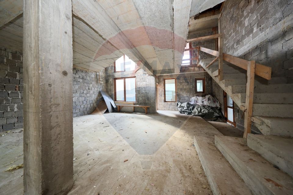 CASA LA ROSU | TOMIS 21 | 325MP | 346MP CURTE | 470 TEREN |ACCES AUTO