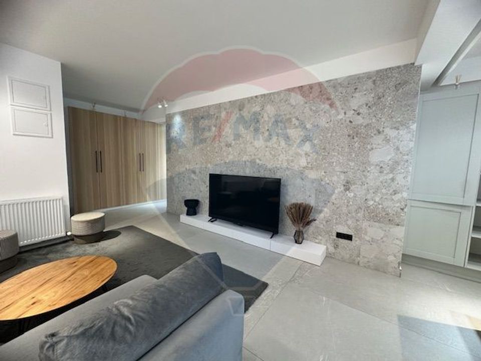 Apartament 3 camere- DOMENII- 1 MAI