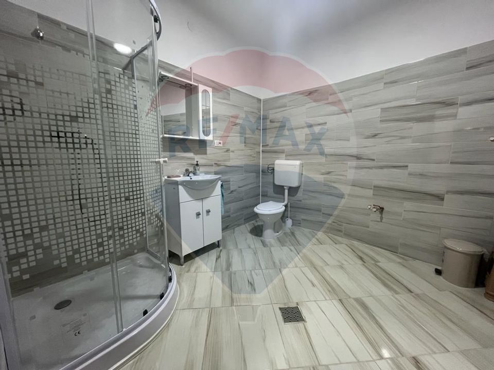 4-rooms apartment, separate entrance for sale Dacia Blvd