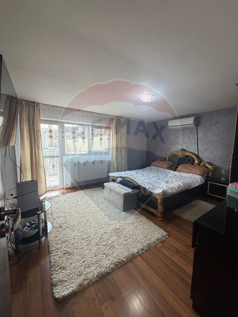 5 room House / Villa for sale, 1 Mai area