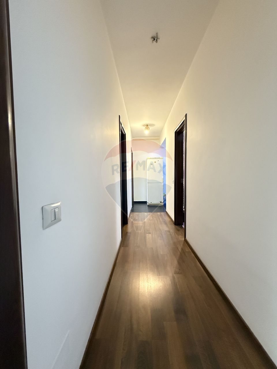 Apartament 3 camere Dobroesti cu loc de parcare inclus