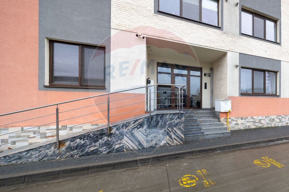 2 room Apartment for sale, Tractorul area