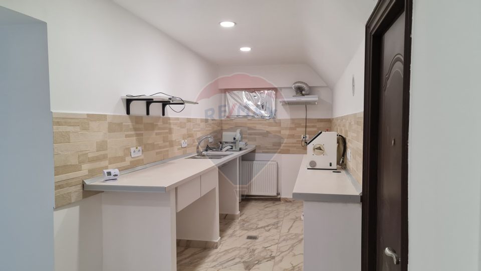 Apartament cu 2 camere decomandate de vânzare Central, Parc Eminescu