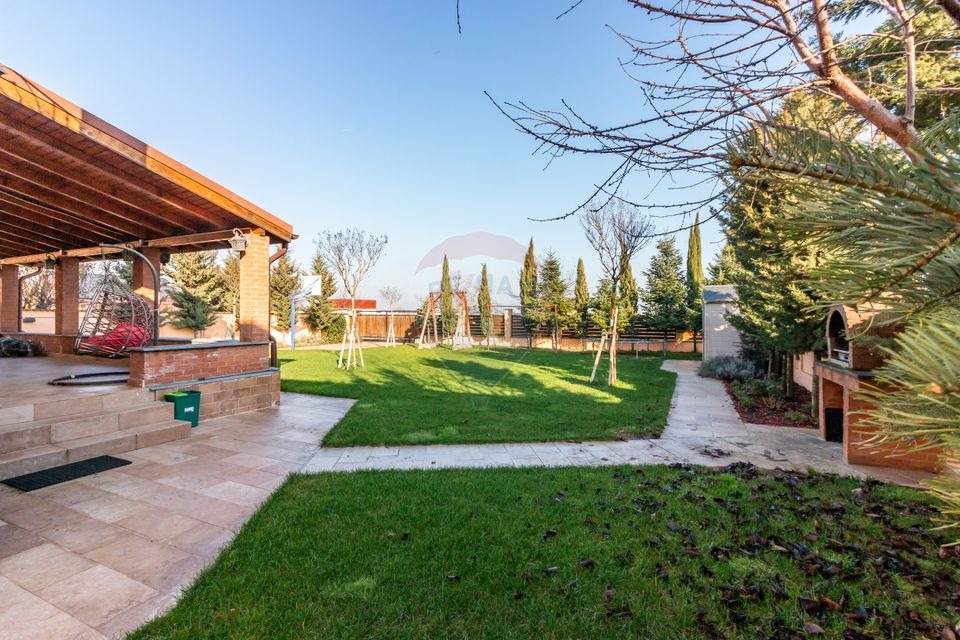 Vilă P+E+M cu 4 camere, 294 mp, Berceni/Ilfov