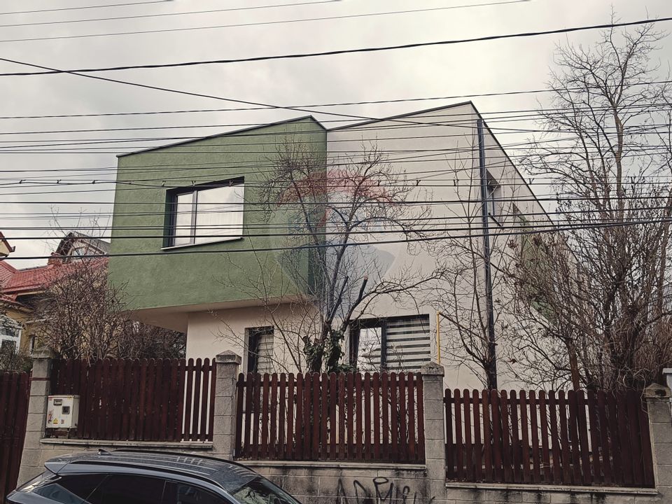 4 room House / Villa for sale, Gruia area