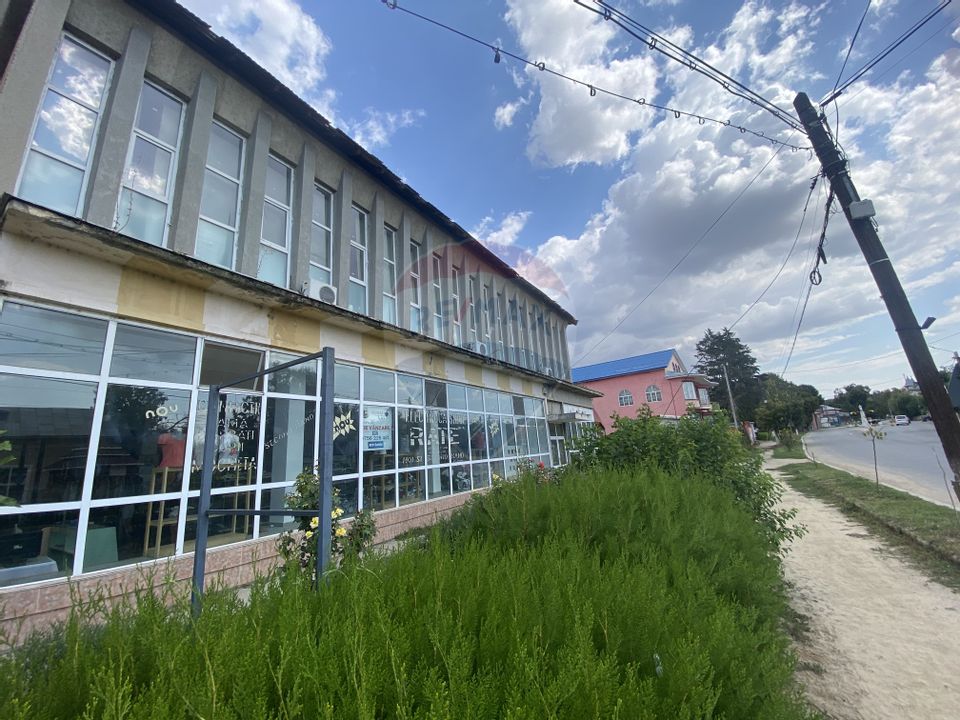 Spațiu comercial de vanzare in Draganesti Olt