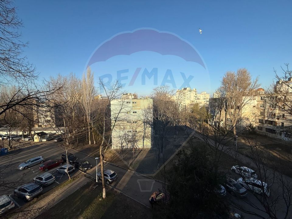 Apartament de vanzare 3 CAMERE în zona Spital Constanta