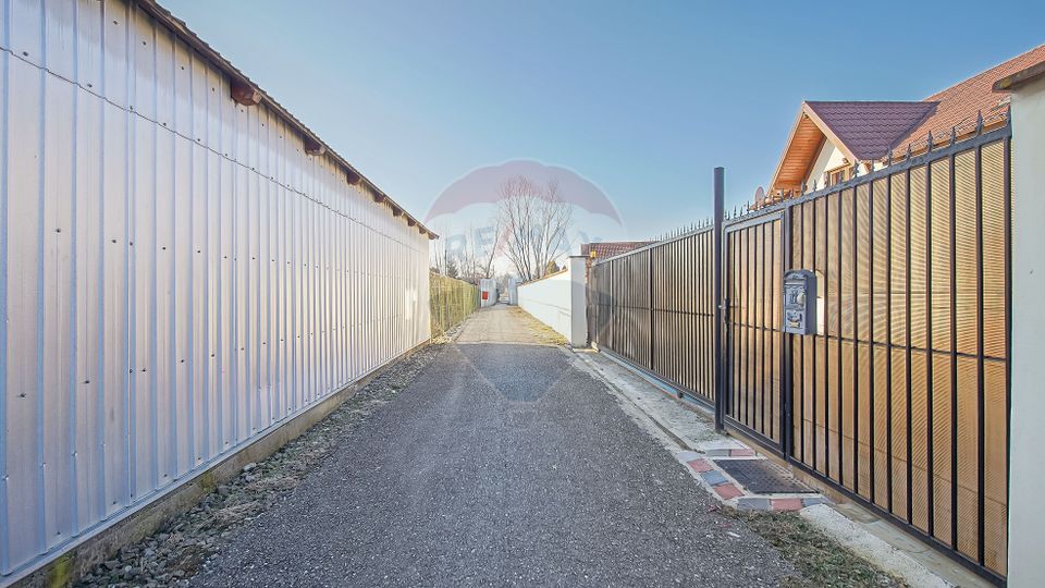 4 room House / Villa for sale