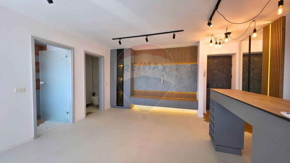 Vânzare 2 camere  în zona Lizeanu