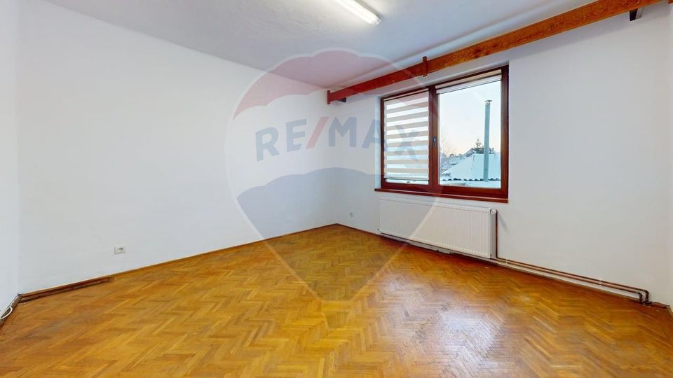 Casă cu 3 camere de vânzare Calea Dumbravii