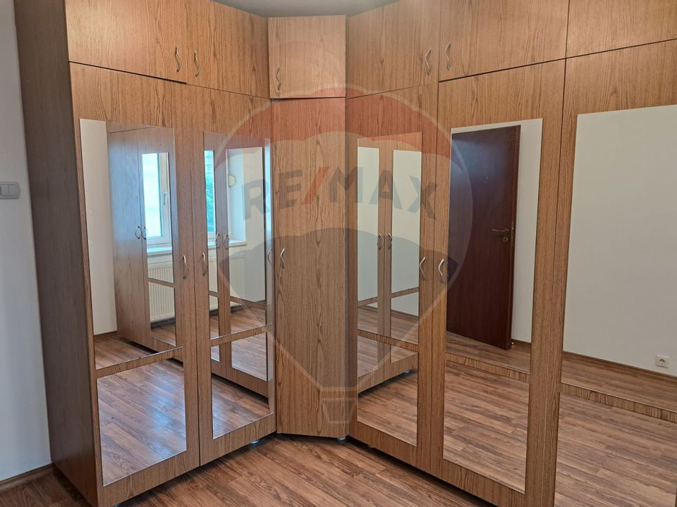 Inchiriere apartament cu 3 camere Tei semimobilat imobil 1983