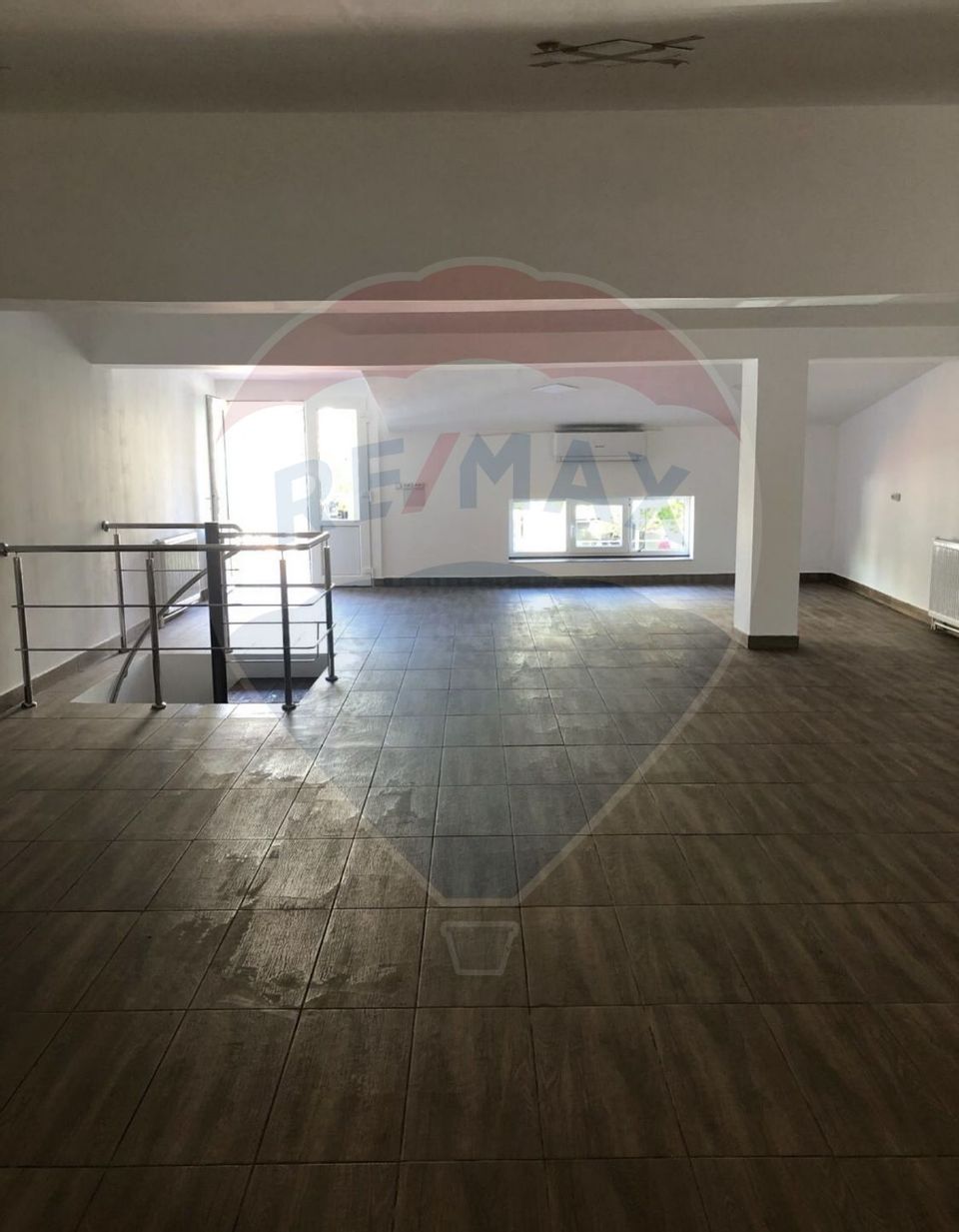 240sq.m Commercial Space for rent, Victoriei area