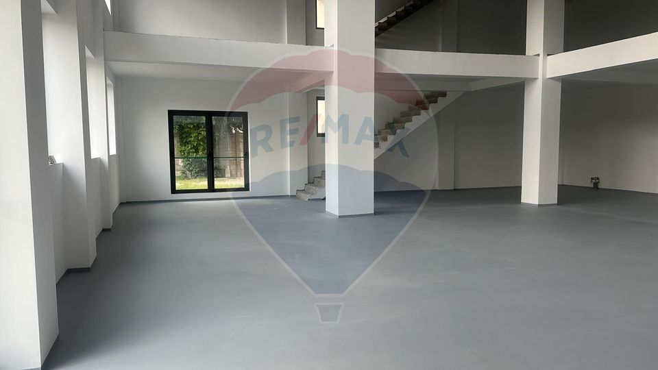 DE INCHIRIAT Spațiu comercial/showroom | 975 mp | Otopeni