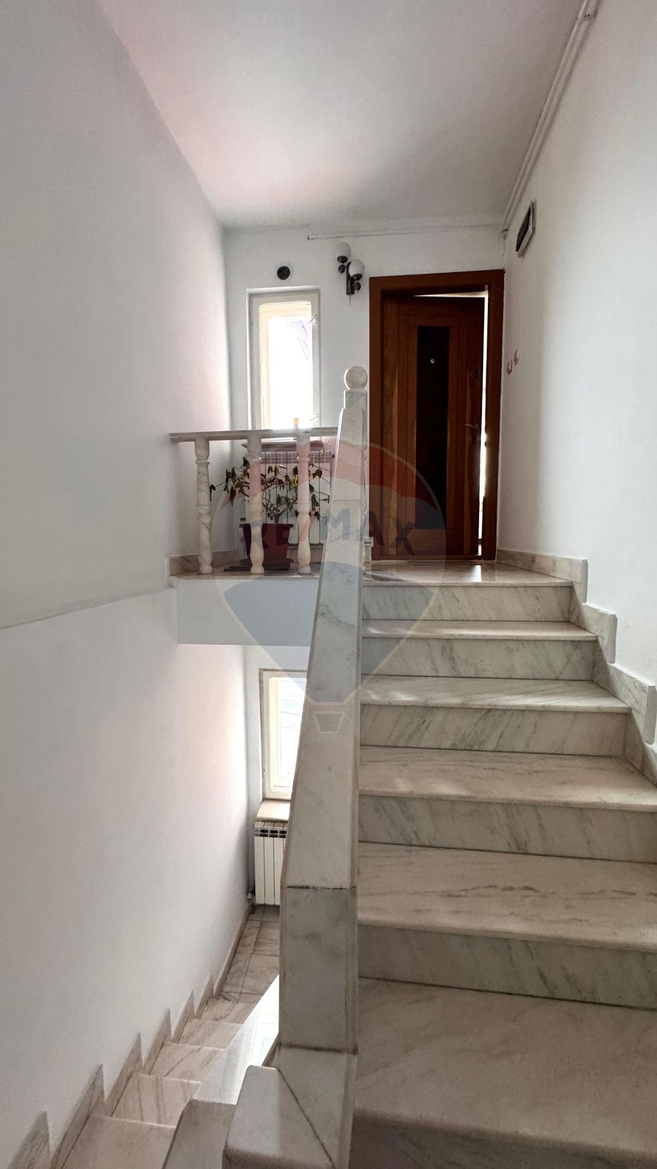 10 room House / Villa for sale, Km 4 area