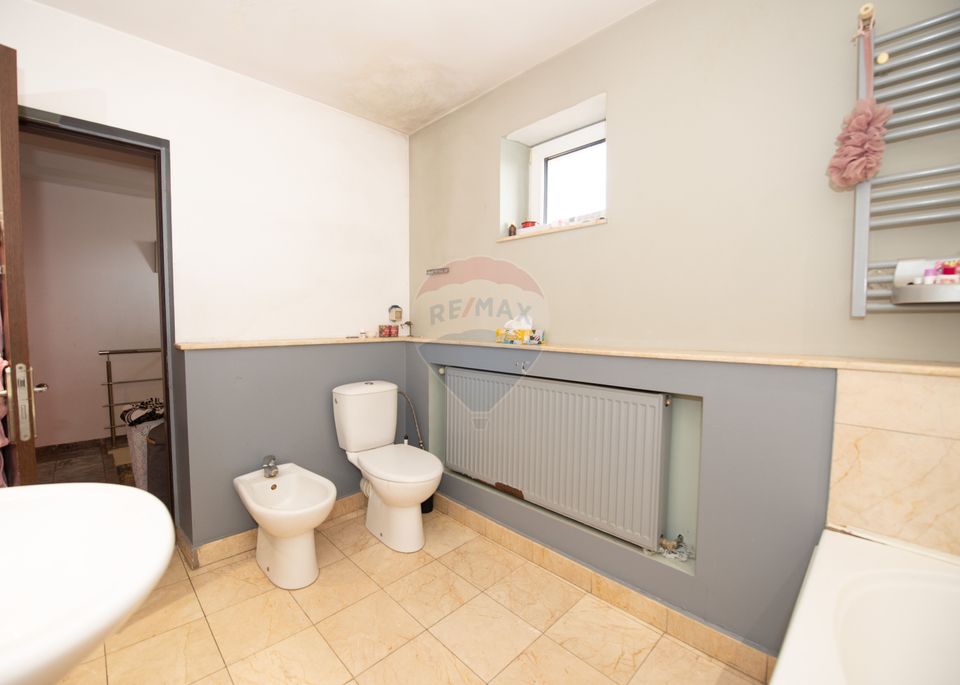 Casa de vanzare premium, garaj, cladire de investitie Ilfov, Cornetu