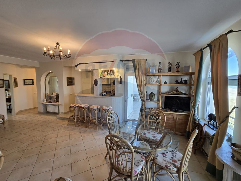 DE VANZARE Apartament cu 4 camere în Mamaia Nord