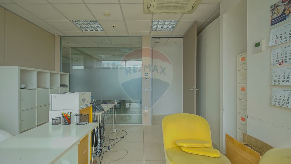 20sq.m Office Space for rent, Est area