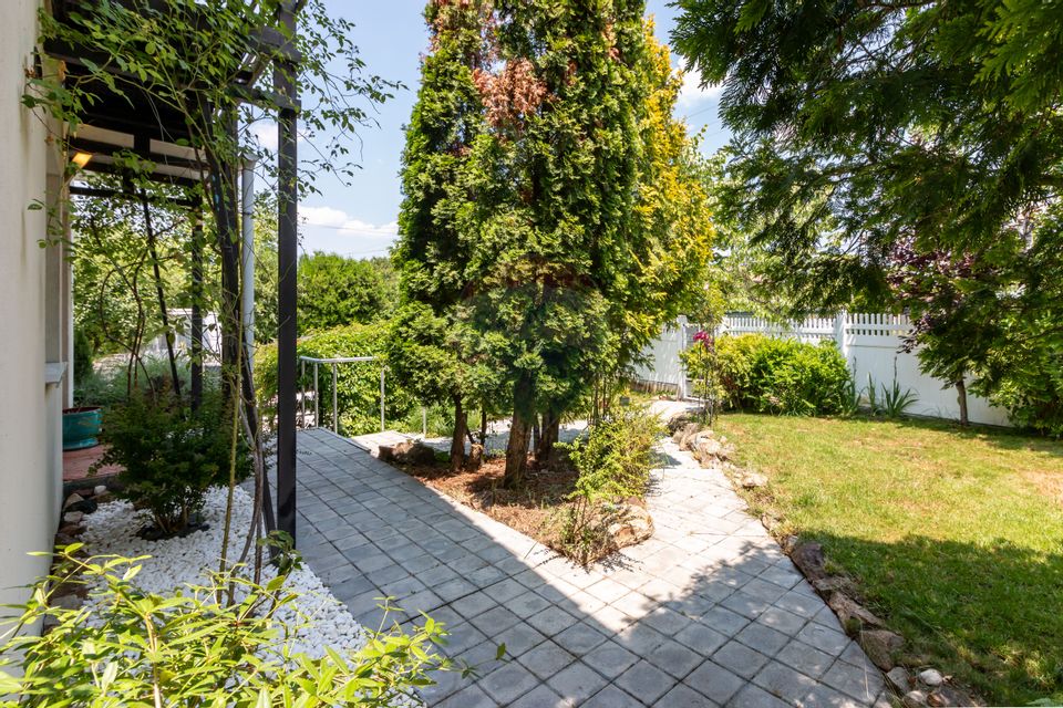 Casă / Vilă in Corbeanca, langa lac, zona exclusivista