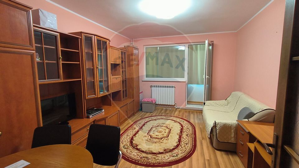 Apartament cu 2 camere de vânzare în zona Port