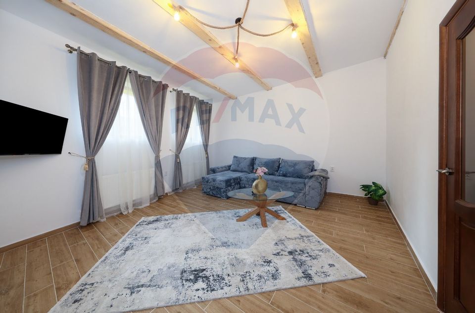 Casă cu 2 camere + curte 40 mp în zona Centrul Istoric