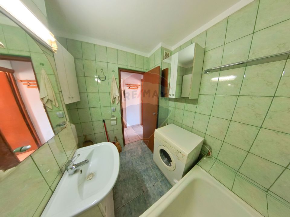 Apartament 2 camere în zona Lipovei, disponibil imediat