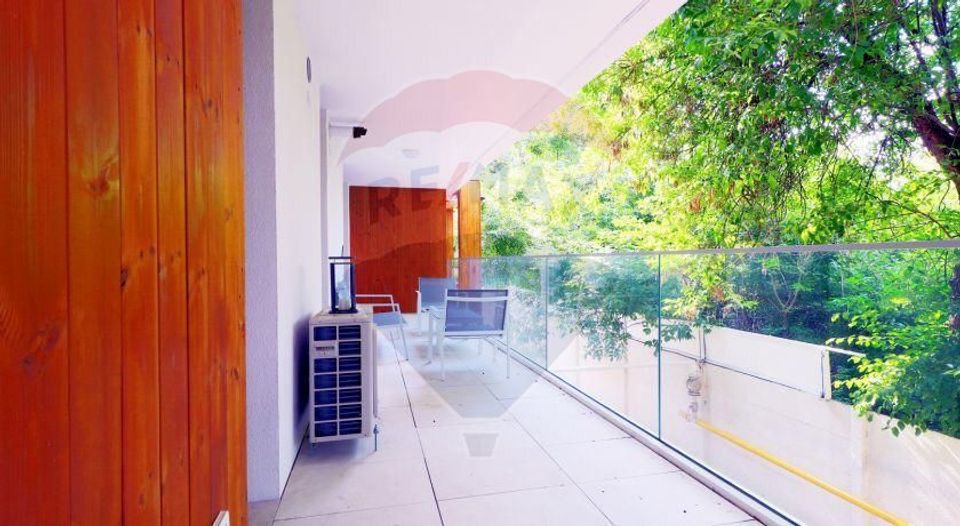 Bright apartment, 2 rooms, parking included, Amber Forest vat included