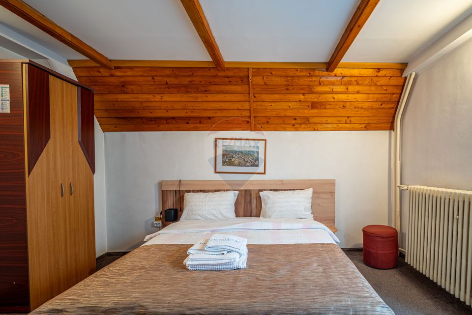 Apartament Busteni – Etaj Integral Vilă – 4 Camere