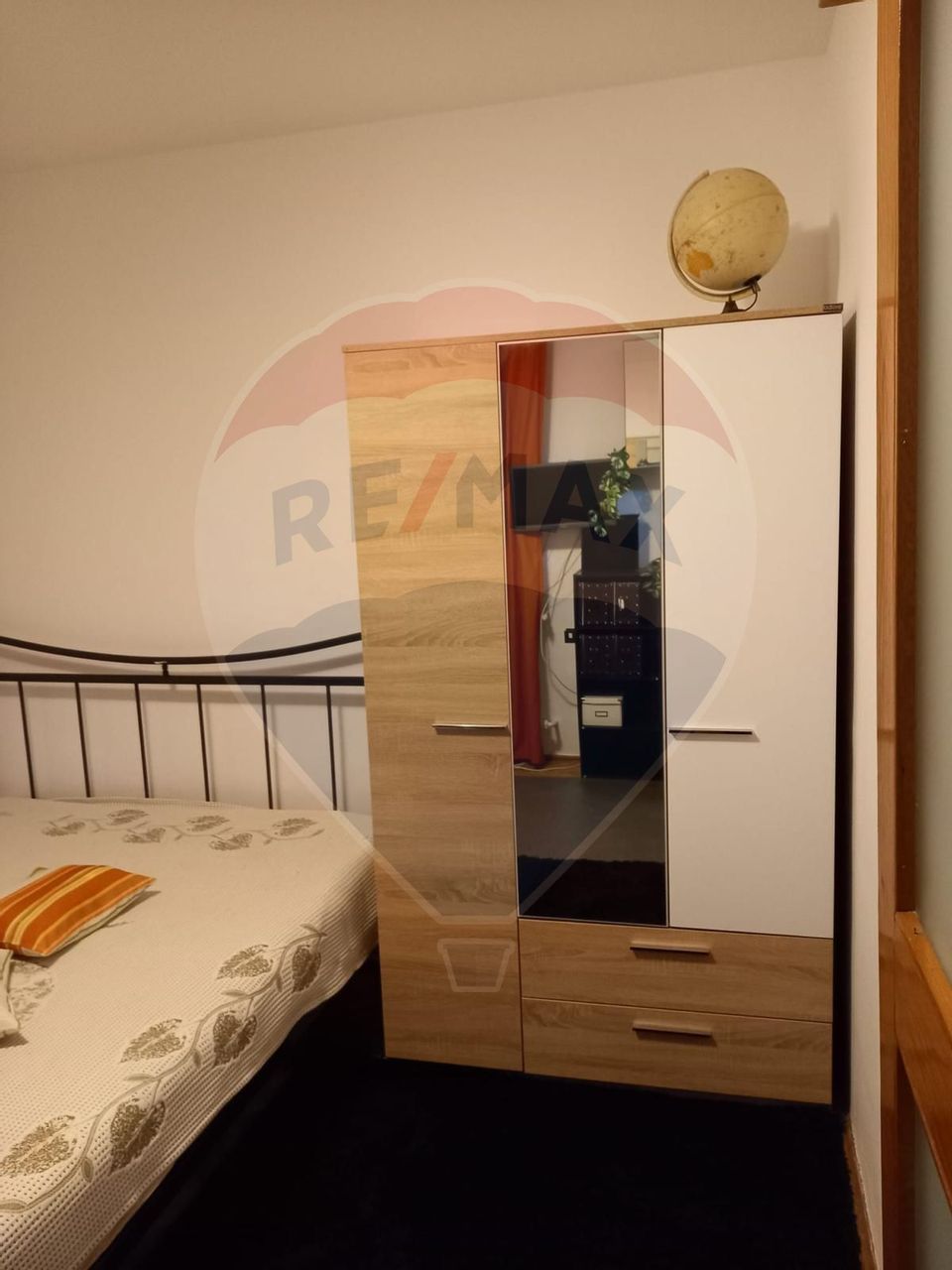 Apartament cu 2 camere de închiriat în zona Magheru