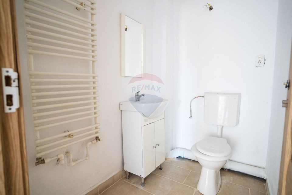 Casă individuală de Vânzare, 242mp utili+ teren de 380mp, în Pitești