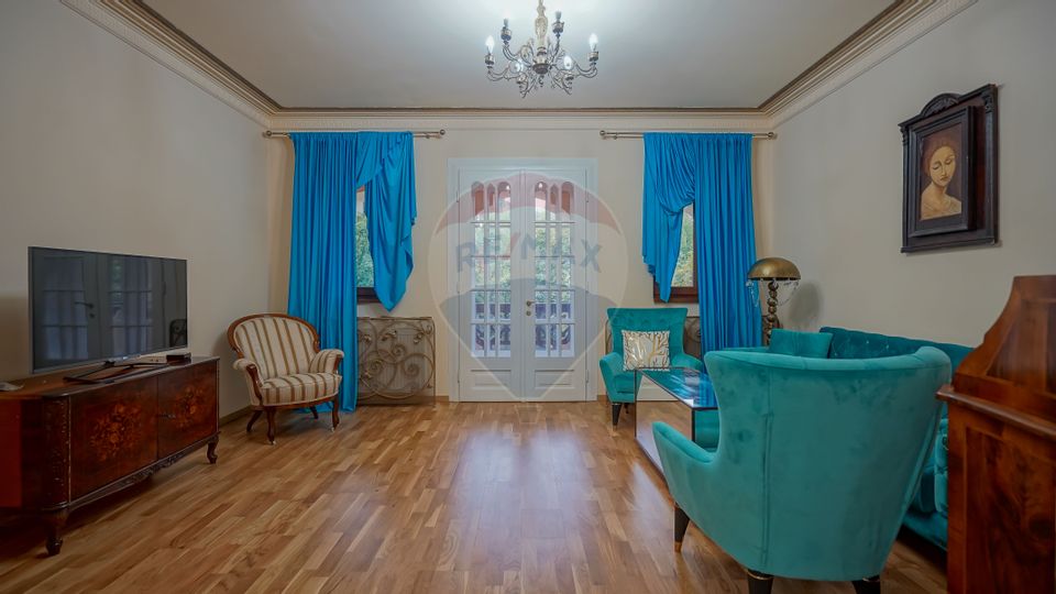 COMISION 0%|Apartament cu 4 camere | Ultracentral | Lux | Priveliște |