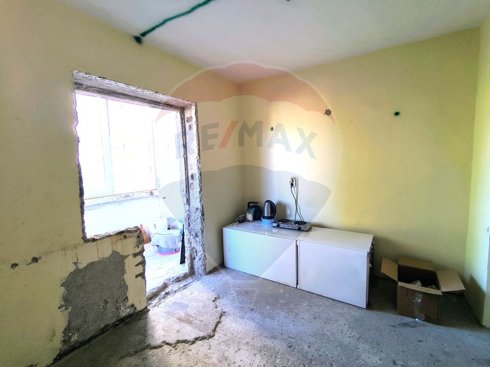 Apartament cu 3 camere de vânzare în zona Faleza Nord Consanta